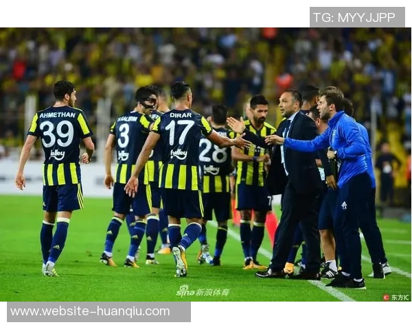 费内巴切官方发声祝福卡洛斯早日康复及其家人幸福安康